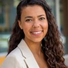 Headshot of Vivian Breckenridge